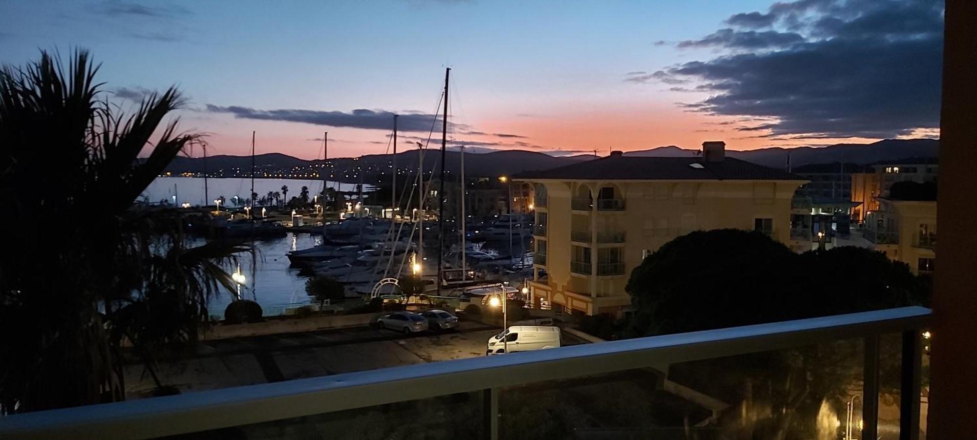 Sublime Vue Mer,Parking,Wifi Fréjus 외부 사진